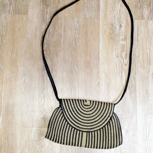 Two-tone Straw Woven Shoulder/Cross-body/Clutch - Picture 3 of 5